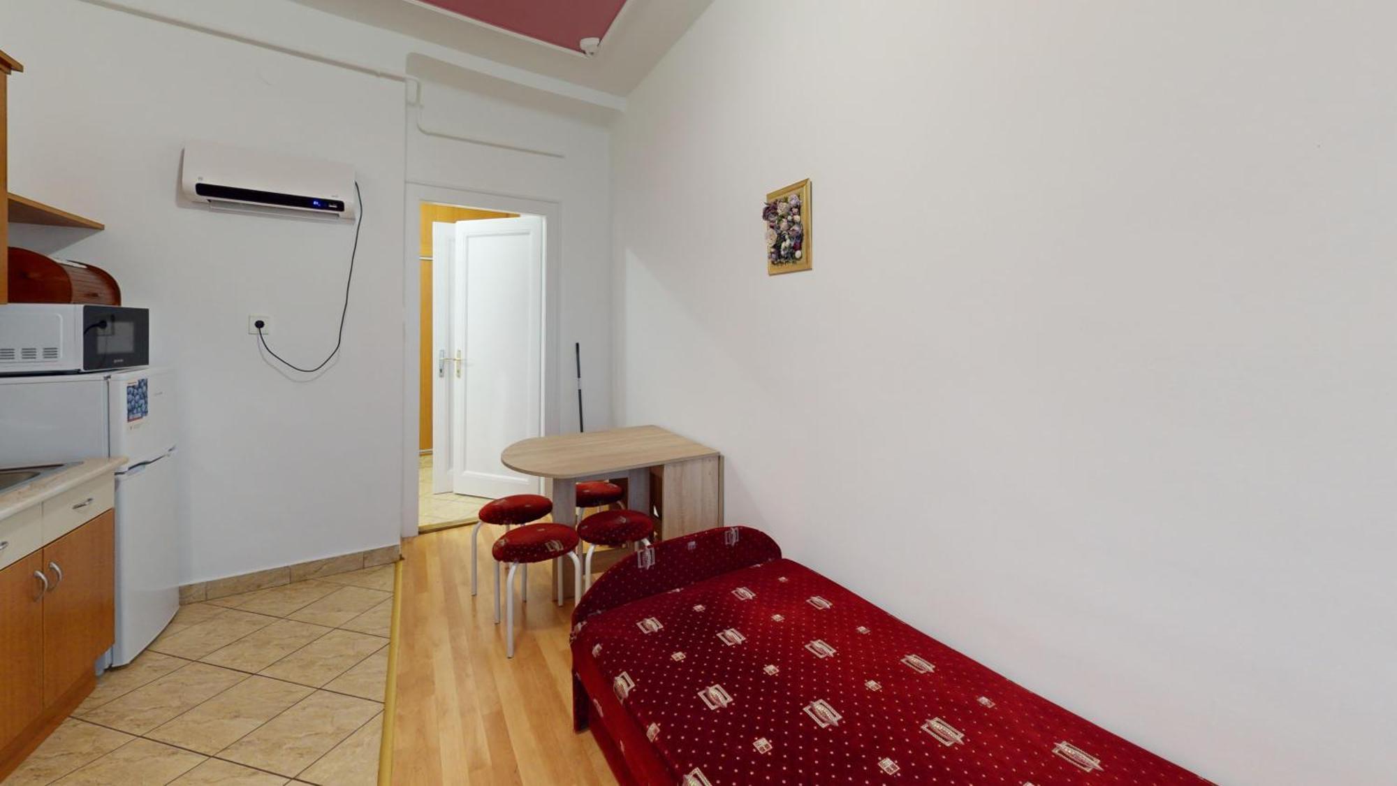 Herczeg Apartment Miskolc Exterior photo