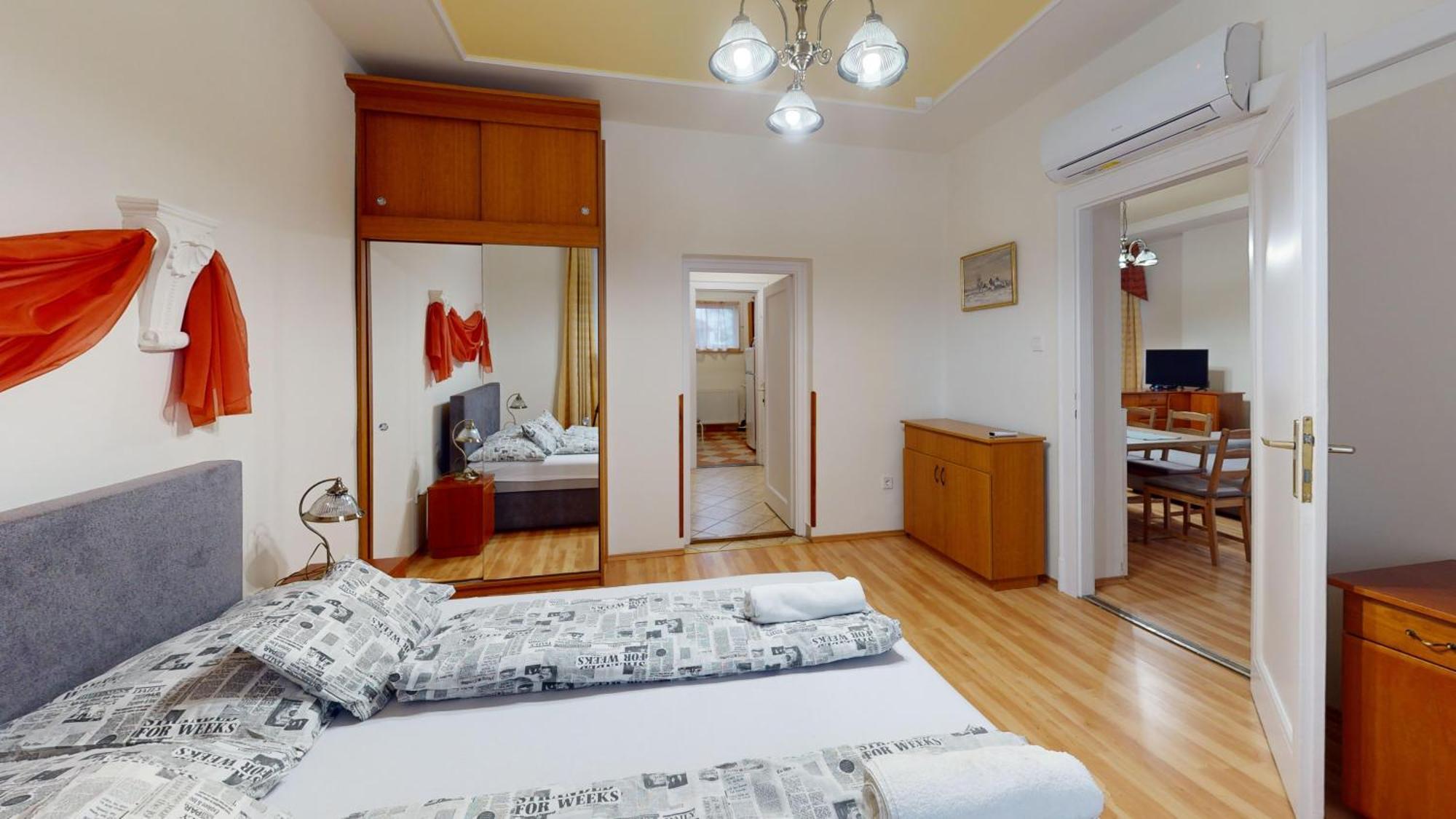 Herczeg Apartment Miskolc Exterior photo
