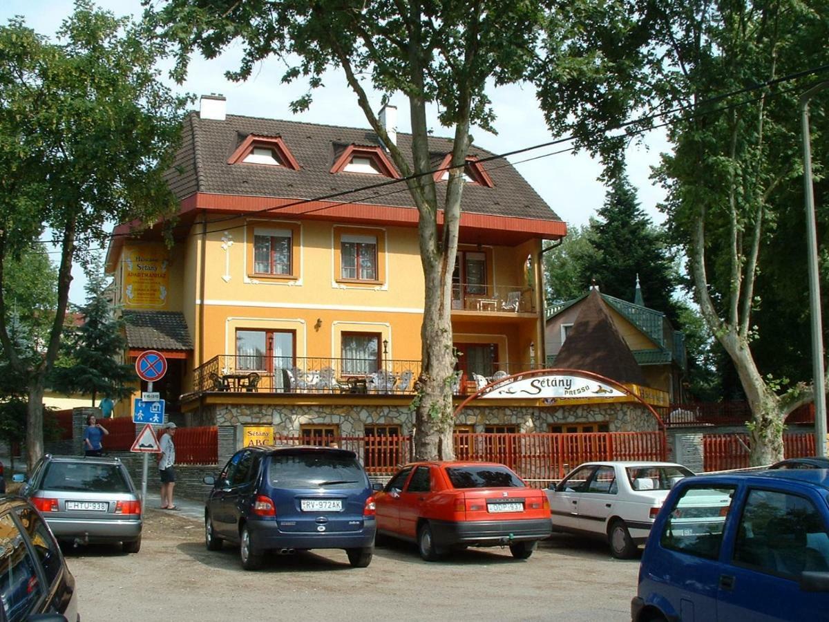 Herczeg Apartment Miskolc Exterior photo