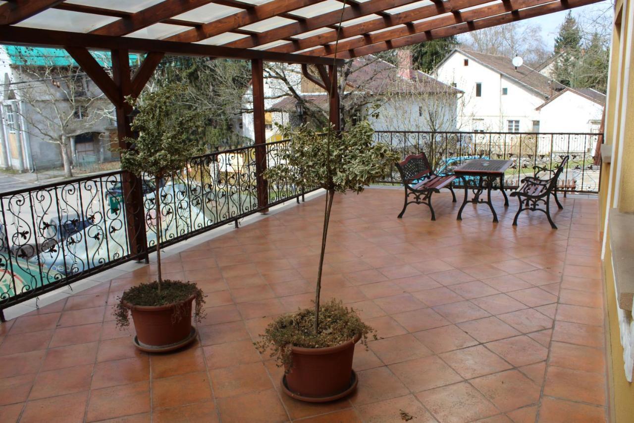 Herczeg Apartment Miskolc Exterior photo